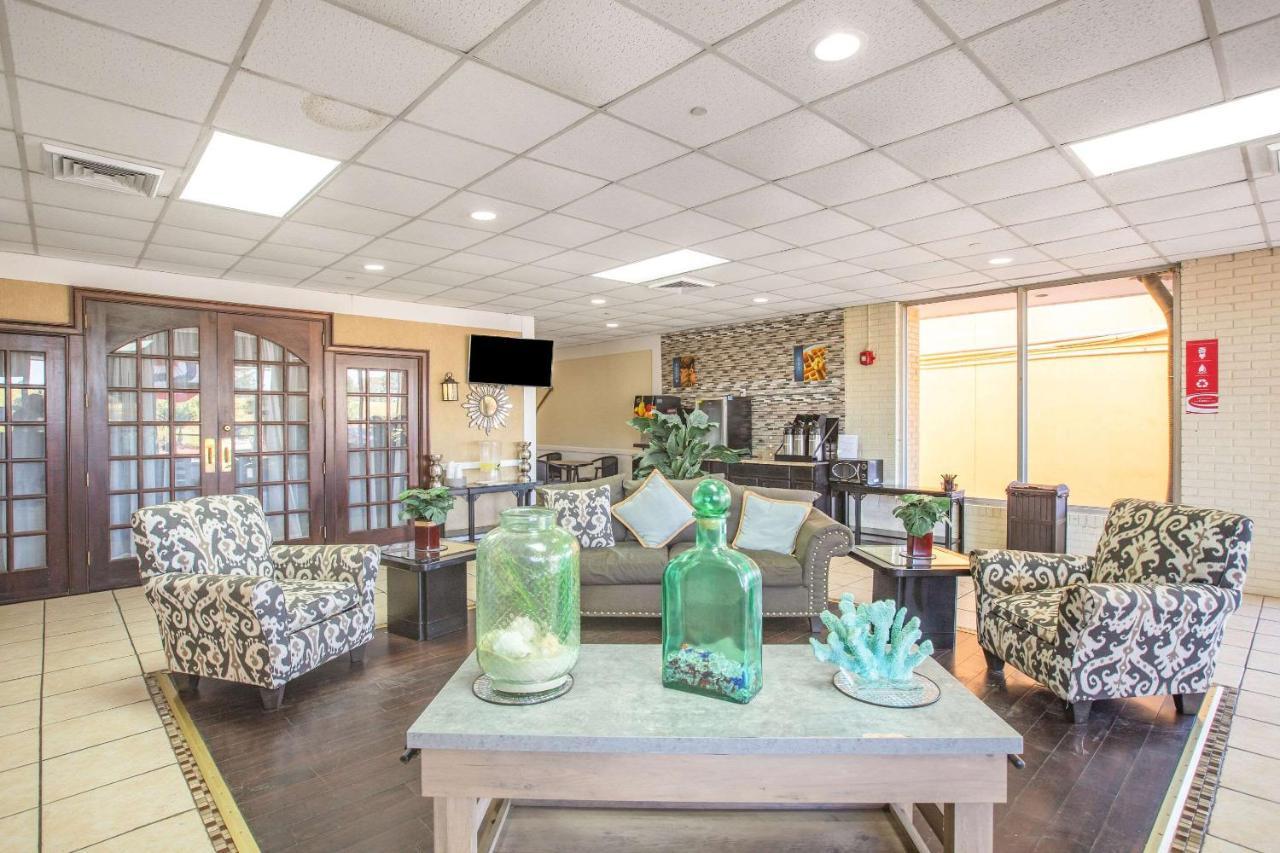 Econo Lodge Choice Hotels I 95 Savannah Gateway 24 Hour Fitness Center On Site Guest Laundry On Site Perkins Restaurant Georgetown Bagian luar foto