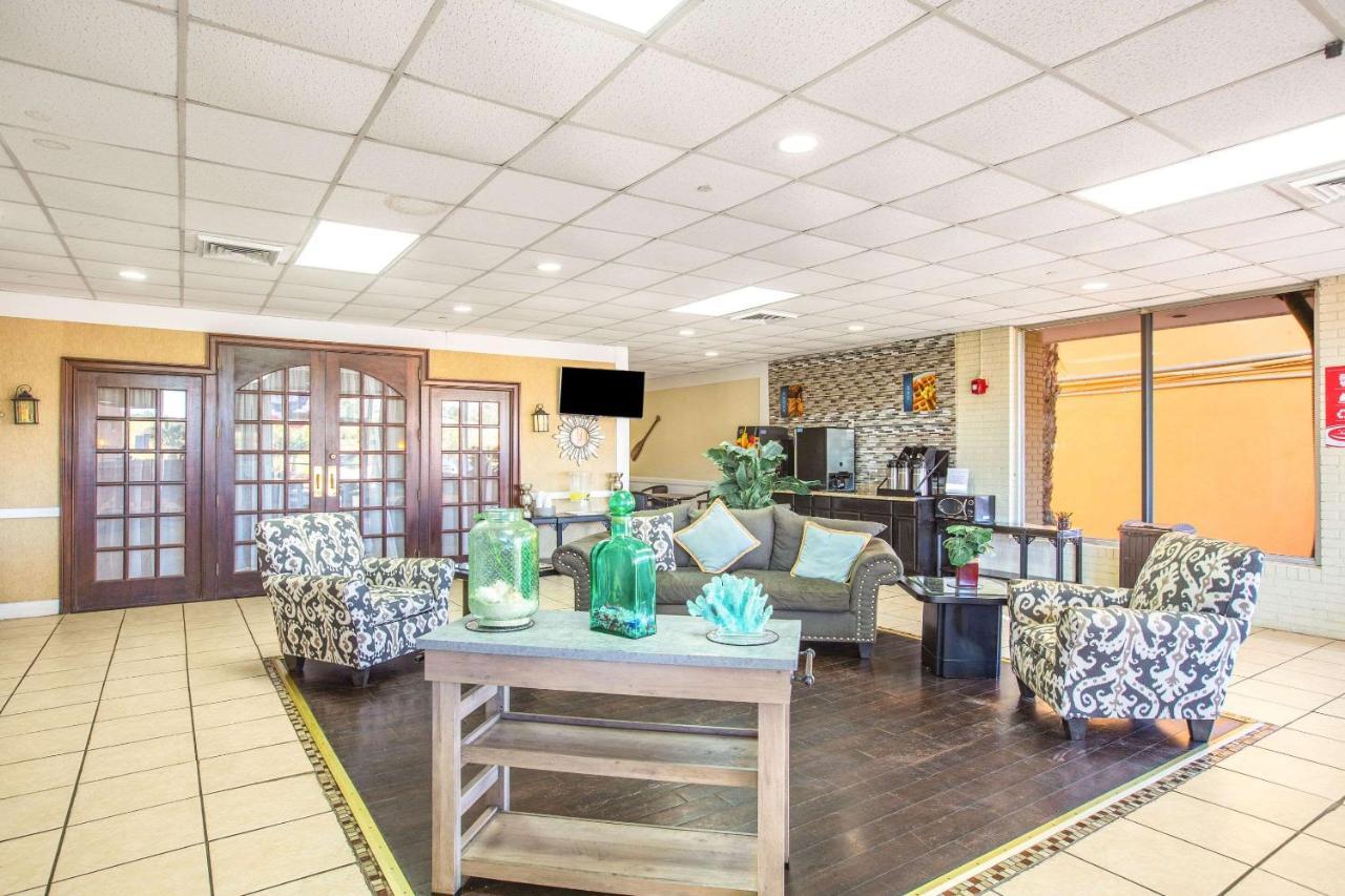 Econo Lodge Choice Hotels I 95 Savannah Gateway 24 Hour Fitness Center On Site Guest Laundry On Site Perkins Restaurant Georgetown Bagian luar foto