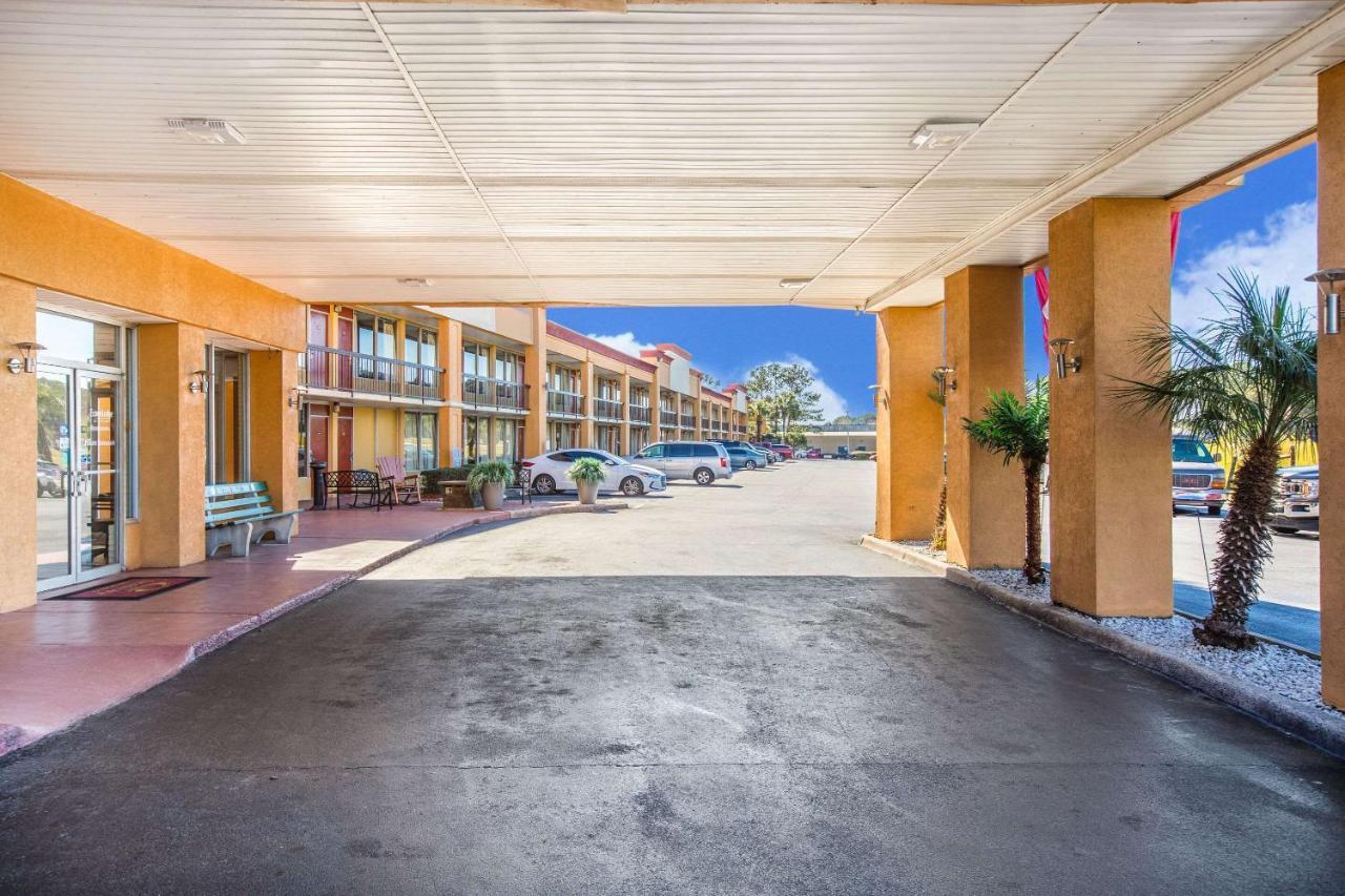 Econo Lodge Choice Hotels I 95 Savannah Gateway 24 Hour Fitness Center On Site Guest Laundry On Site Perkins Restaurant Georgetown Bagian luar foto