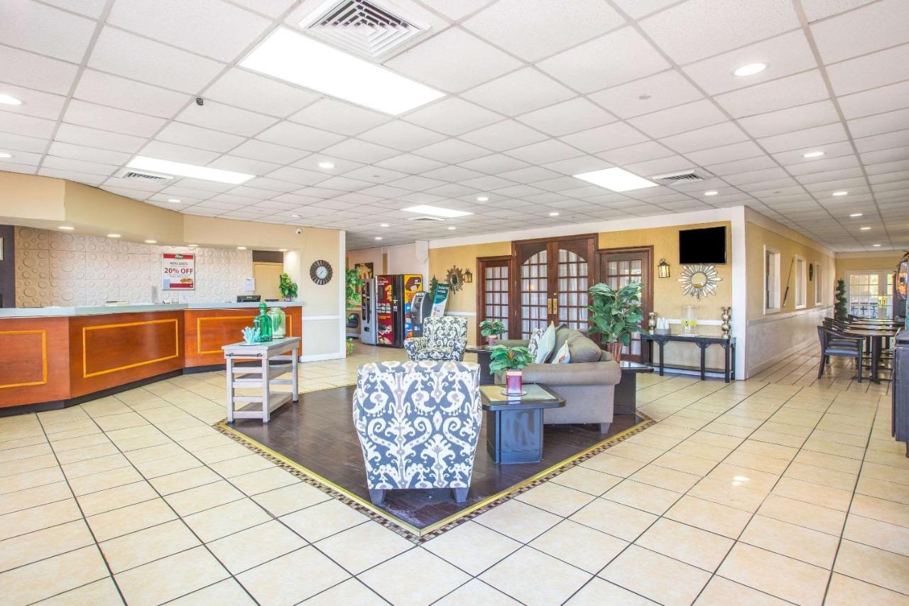 Econo Lodge Choice Hotels I 95 Savannah Gateway 24 Hour Fitness Center On Site Guest Laundry On Site Perkins Restaurant Georgetown Bagian luar foto
