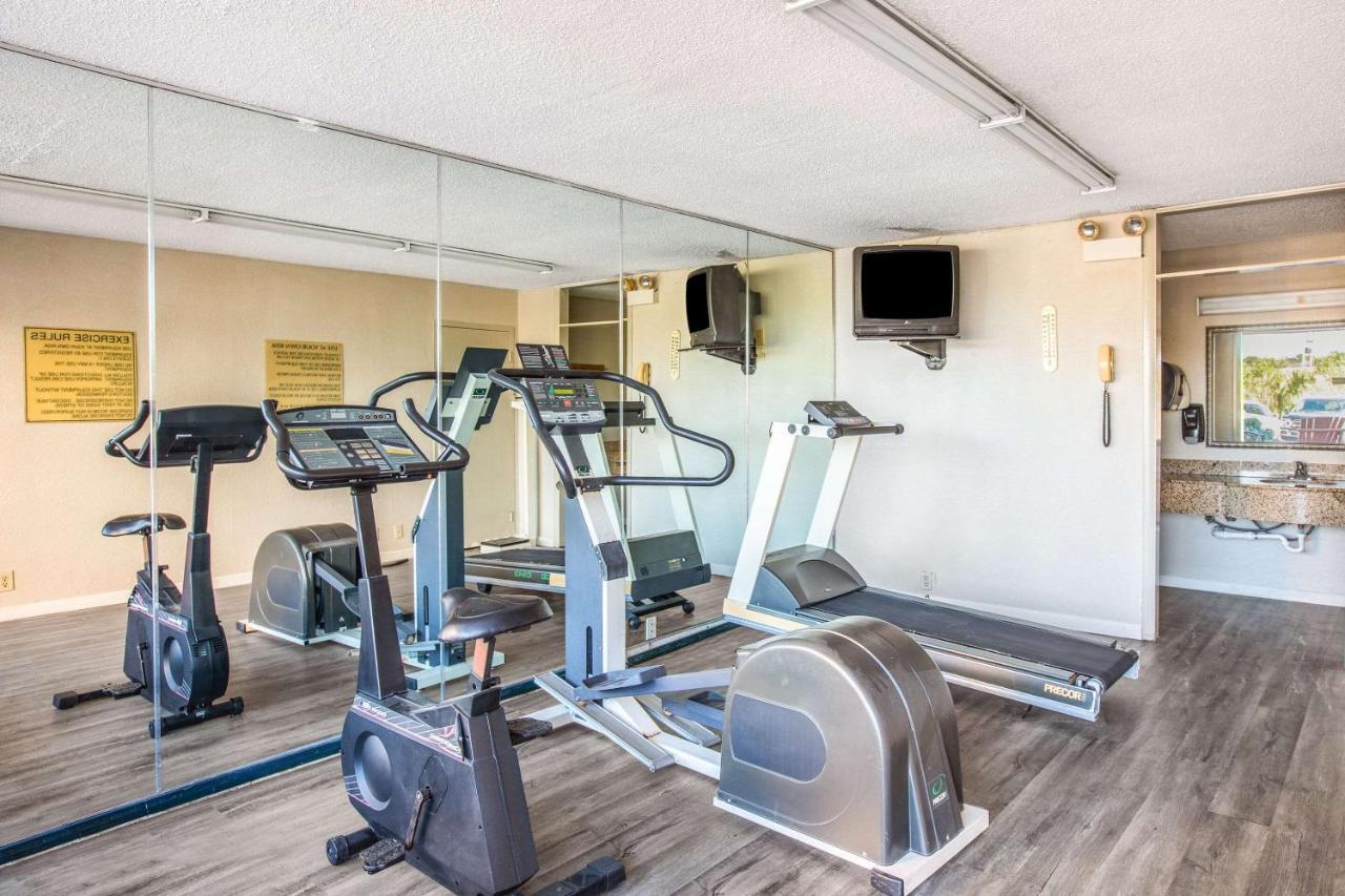 Econo Lodge Choice Hotels I 95 Savannah Gateway 24 Hour Fitness Center On Site Guest Laundry On Site Perkins Restaurant Georgetown Bagian luar foto