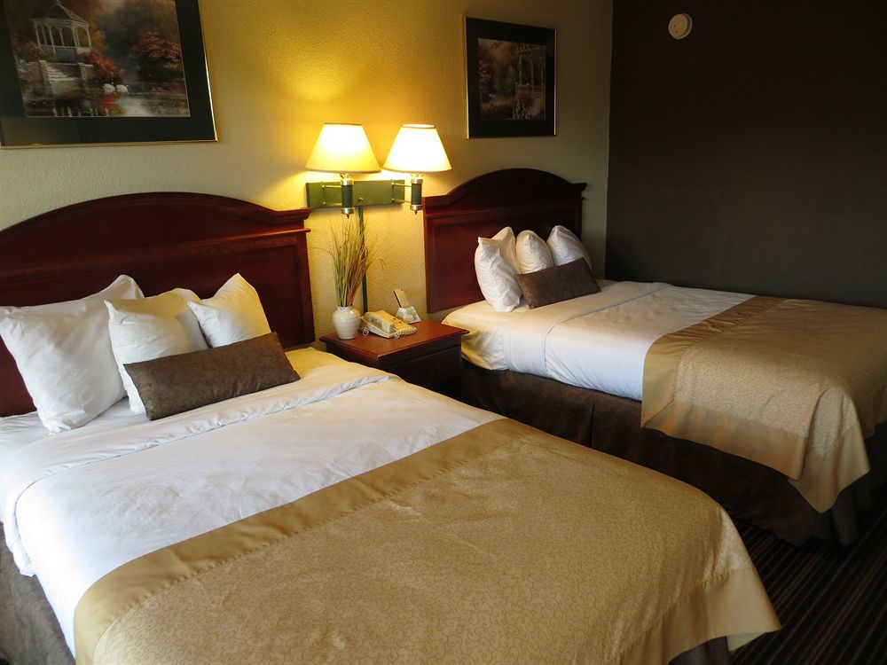 Econo Lodge Choice Hotels I 95 Savannah Gateway 24 Hour Fitness Center On Site Guest Laundry On Site Perkins Restaurant Georgetown Bagian luar foto